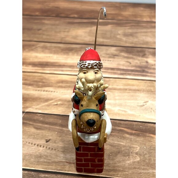2022 HALLMARK KEEPSAKE ORNAMENT QG02416 GIDDY UP SANTA BY SHARON VISKER REINDEER - Picture 6 of 10